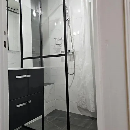 Proche Aeroport Apartment